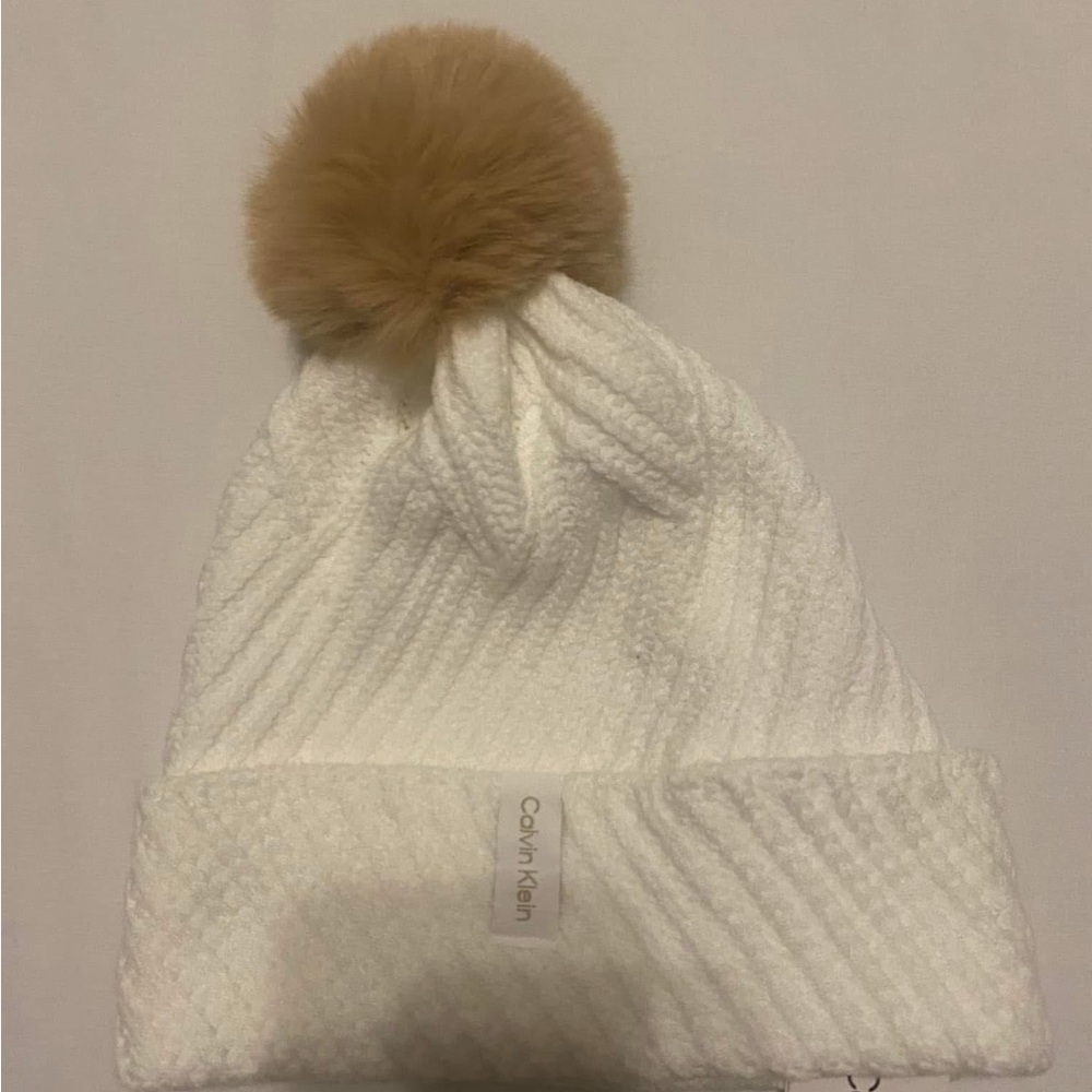 Never worn. Smoke and pet free home